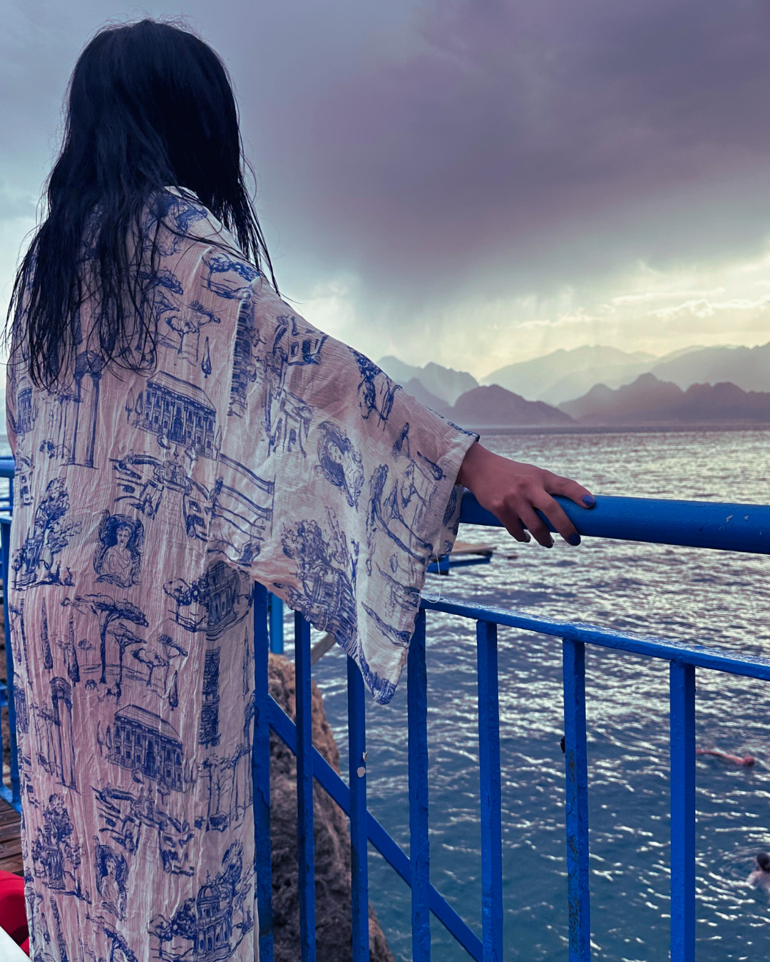 Ege’den Esinti Kimono – Mavi Beyaz Desenli