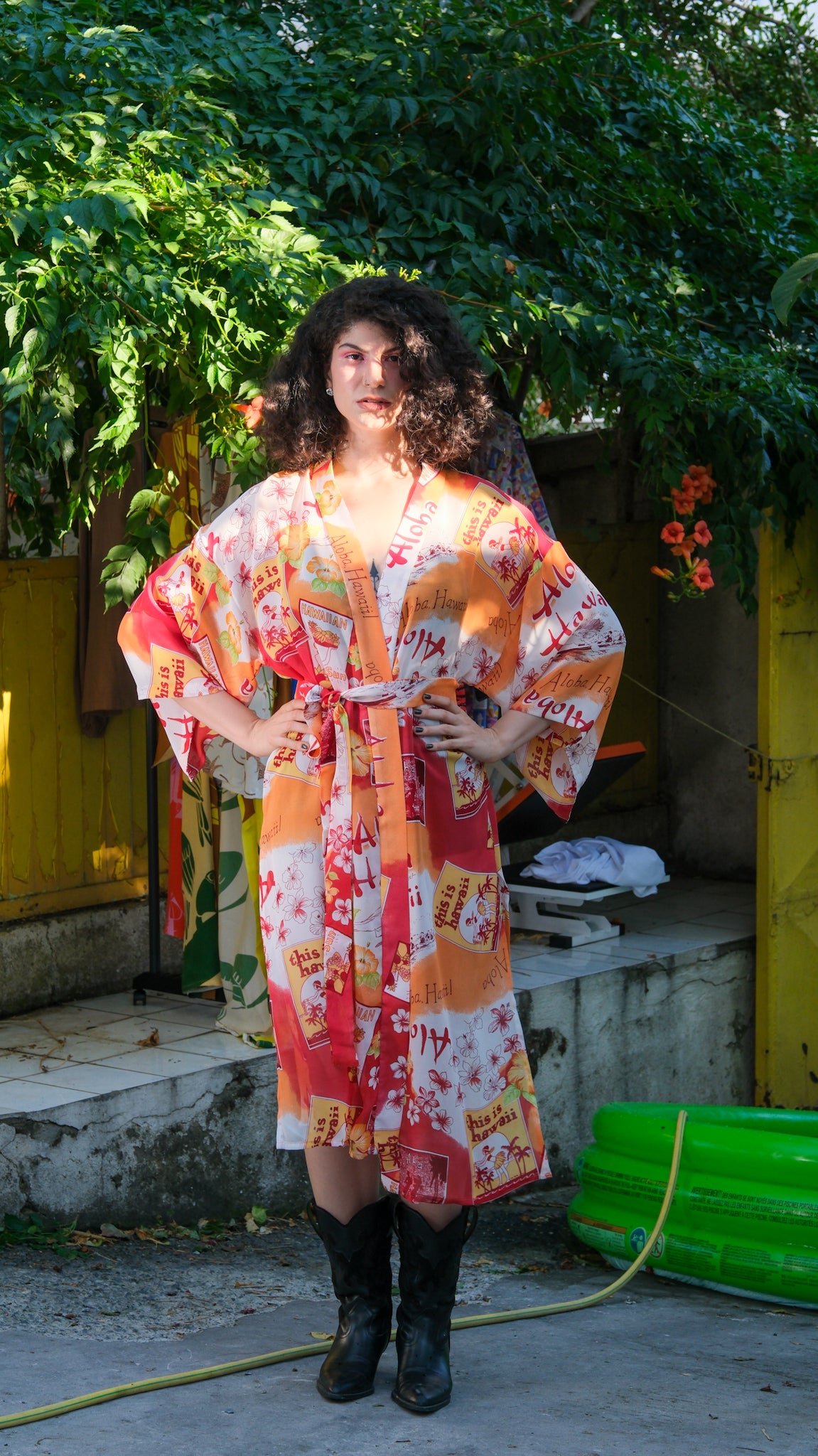 Aloha Drama – Hawaii Desenli Kırmızı & Turuncu Kimono