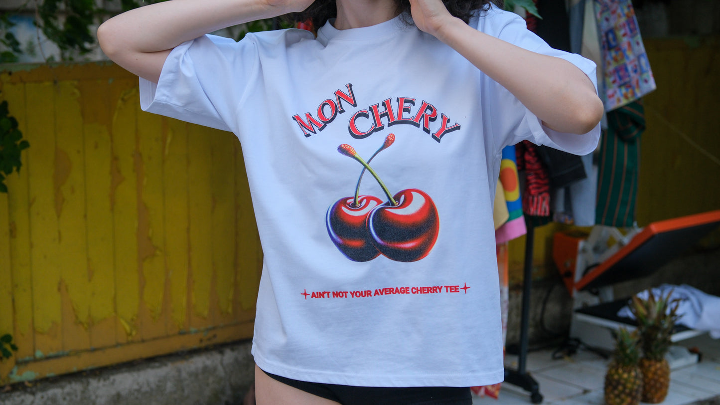 Ain’t Your Cherry – Beyaz Oversize Tişört