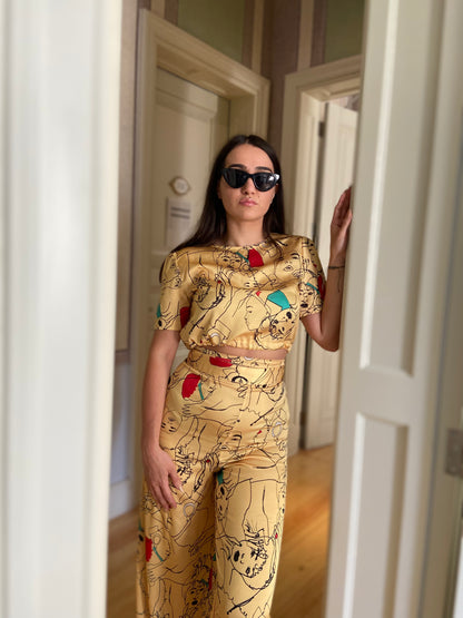 Draw Me Like One of Your Boss Girls Saten Gömlek