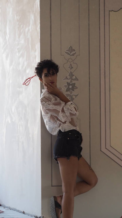 Midnight Manifesto – Siyah Beyaz Oversize Kadın Gömlek